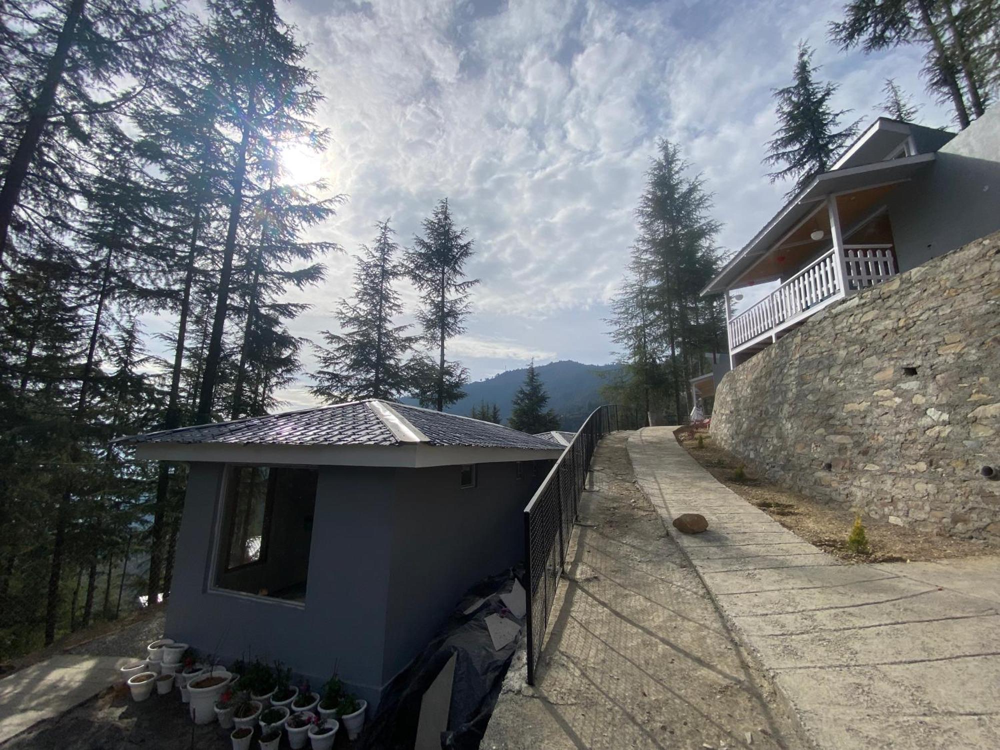 Ilika Resort ชาคราตา ภายนอก รูปภาพ